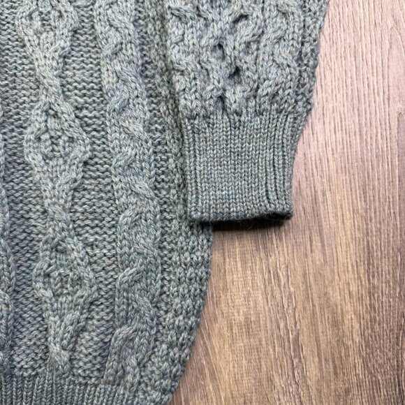 NWT Kerry Traditions Mens Blue Pure New Wool Cable Knit Pullover Sweater Medium - Picture 4 of 12